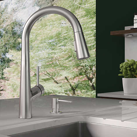 Hansgrohe Lacuna Pull Down Kitchen Faucet